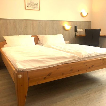 Hotel Orthwein -Kostenfreie Parkplaetze- Colbe Bagian luar foto