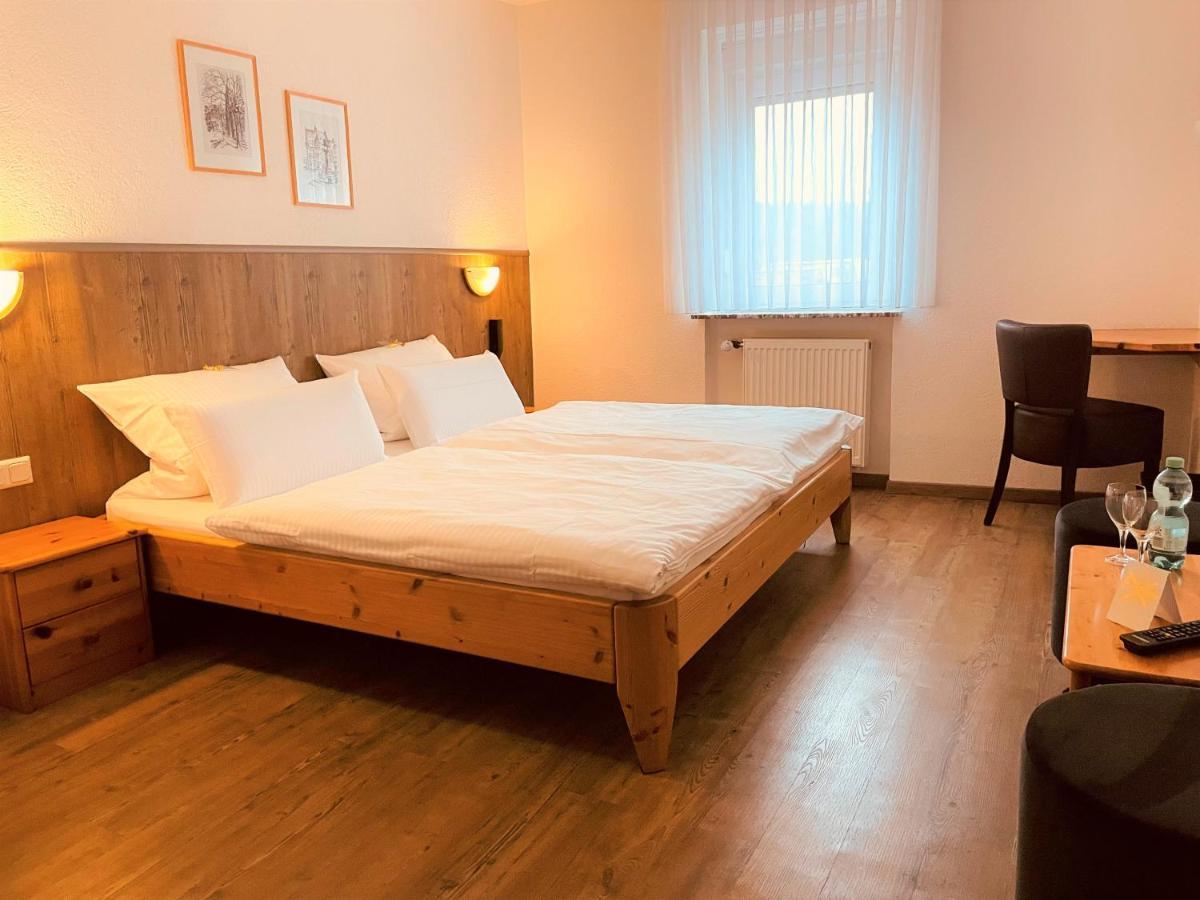 Hotel Orthwein -Kostenfreie Parkplaetze- Colbe Bagian luar foto