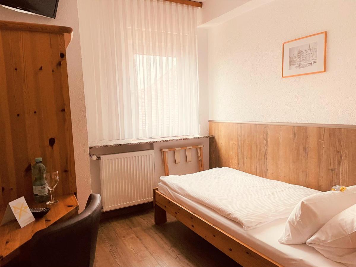 Hotel Orthwein -Kostenfreie Parkplaetze- Colbe Bagian luar foto