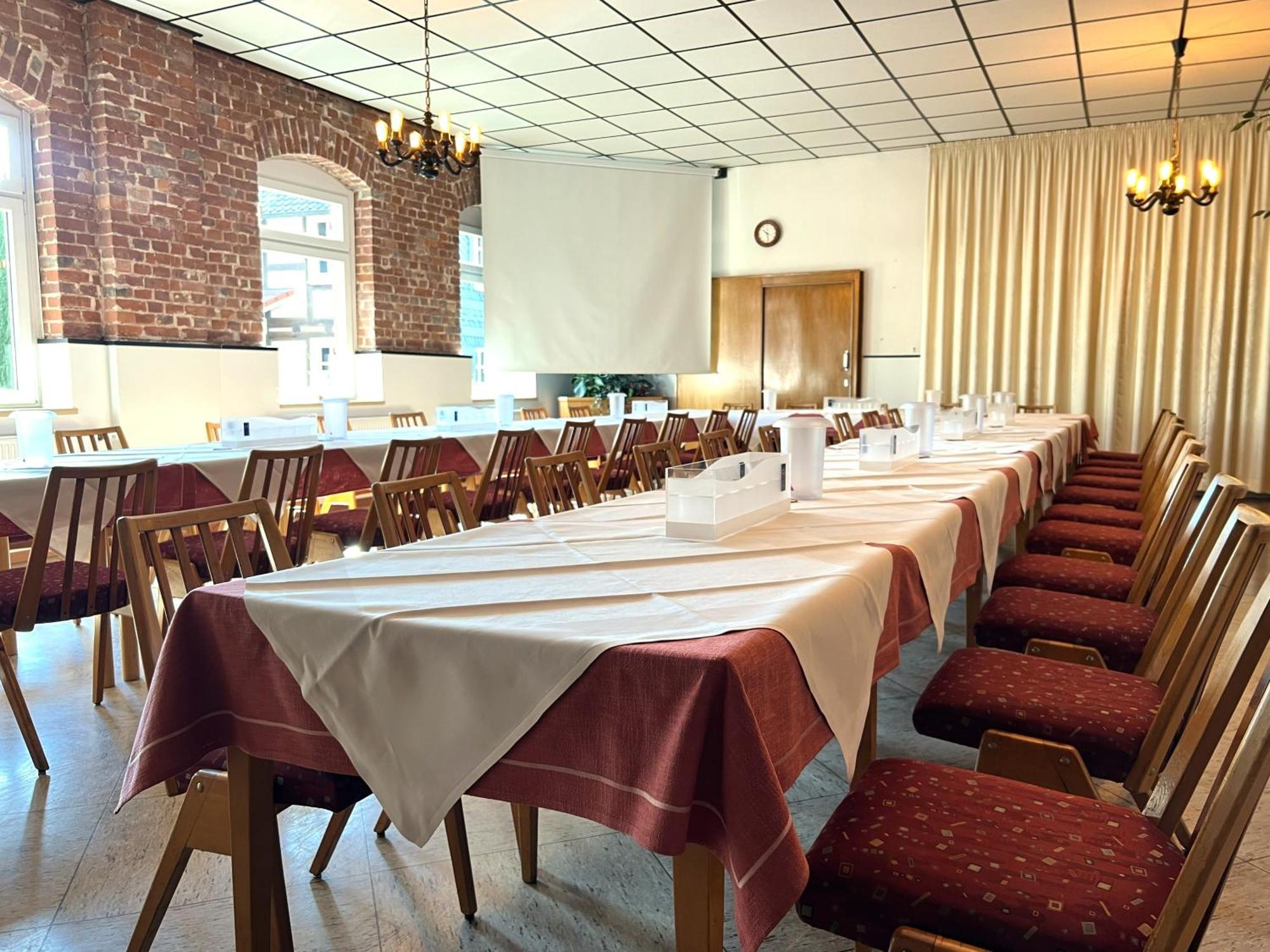 Hotel Orthwein -Kostenfreie Parkplaetze- Colbe Bagian luar foto